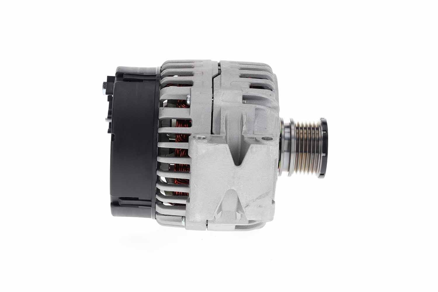 Alternator 8EL011710421 HELLA
