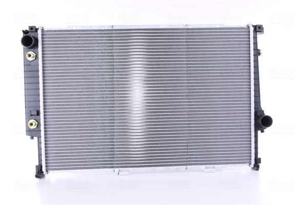Chłodnica silnika Nissens 60748A cena, od 177,12 USD