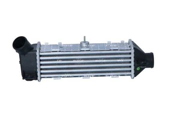 Chłodnica intercoolera do Volkswagen Caddy II 9K9