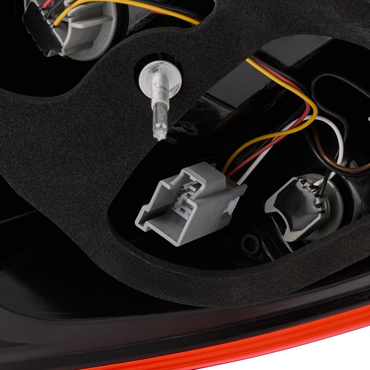 Do koszyka Lampa zespolona tylna prawa Ford Fiesta Mk6 CB1