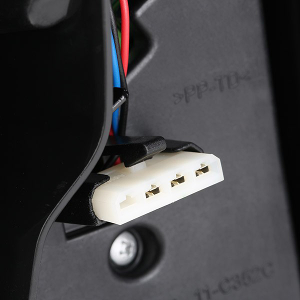 Lampa zespolona tylna lewa zewnętrzna TYC 1112352062 cena, od 101,49 USD