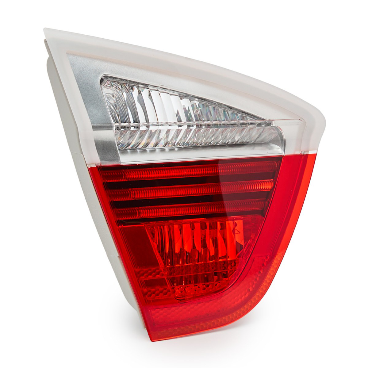 Lampa zespolona tylna lewa wewnętrzna TYC 170338019 cena, od 44,27 USD