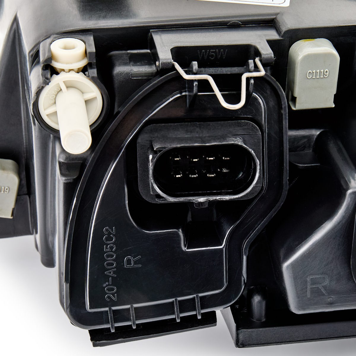 Reflektor prawy Audi A4 B5 sedana (8D2) (1994 - 2001) cena, od 82,67 USD