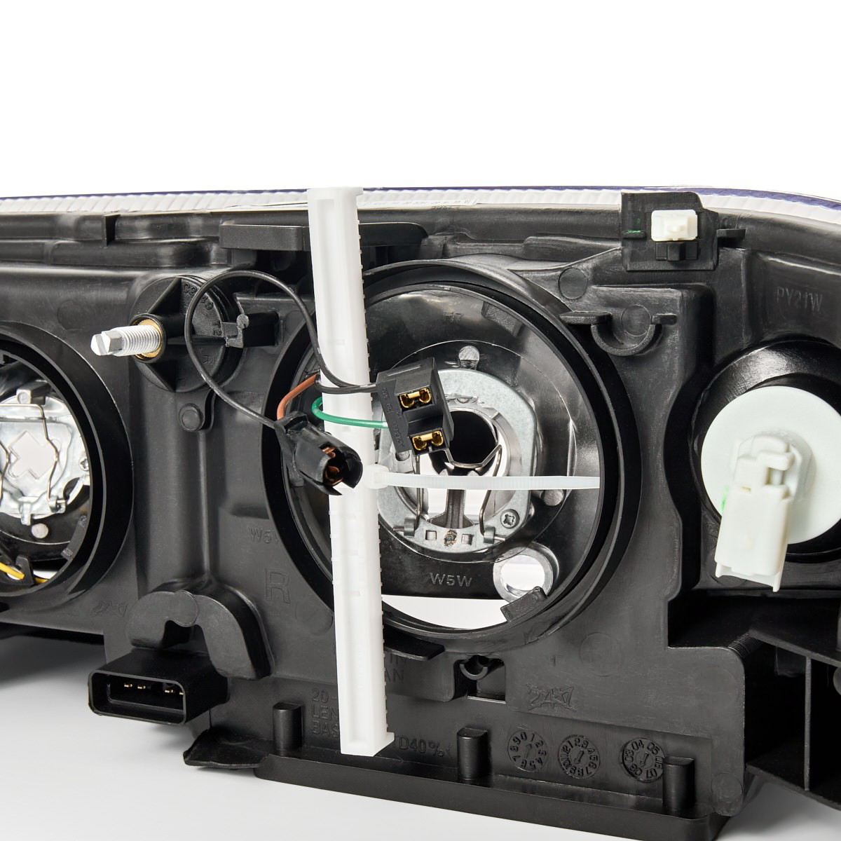 Reflektor prawy Renault Laguna II kombi (KG0, KG1) (2001 - 2007) cena, od 49,39 USD