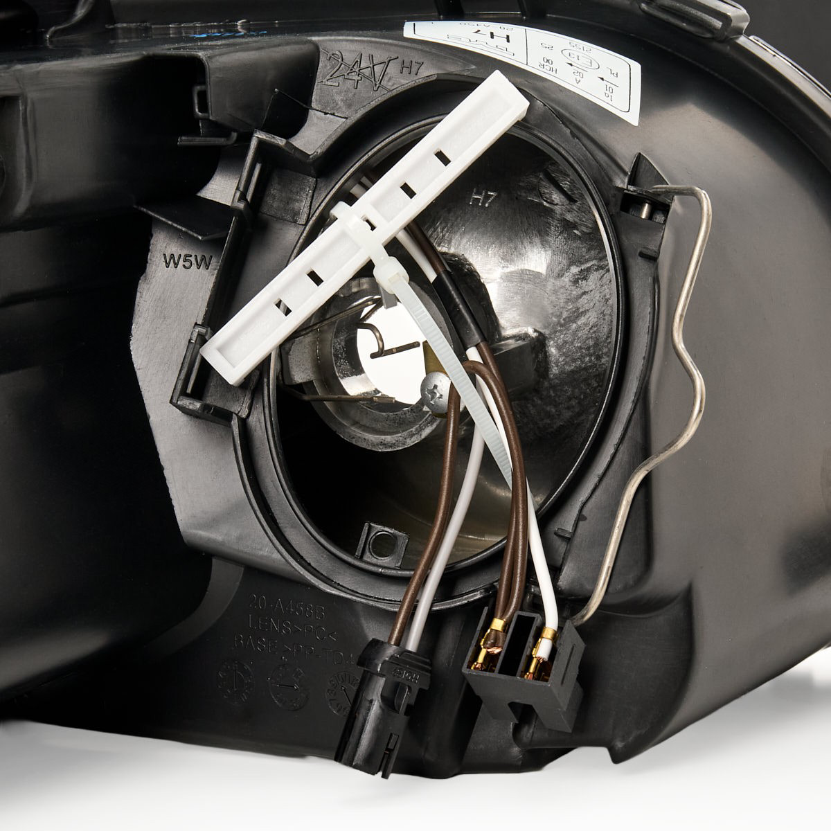 Reflektor lewy Audi A3 hatchback (8P1) (2003 - 2012) cena, od 129,12 USD