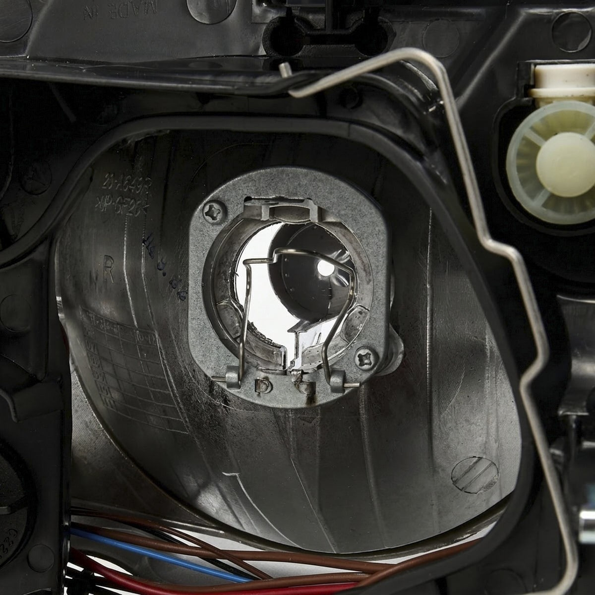 Reflektor prawy BMW 1 hatchback (E81) (2006 - 2012) cena, od 151,25 USD