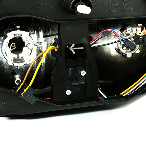 Reflektor lewy Renault (RVI) 6208E3 cena, od 90,62 USD