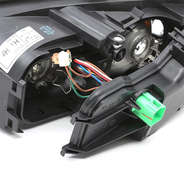 Reflektor prawy Ford Mondeo III hatchback (B5Y) (2000 - 2007) cena, od 57,97 USD