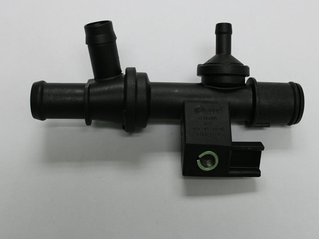 03C103175G VAG Zawór PCV odpowietrzający silnik