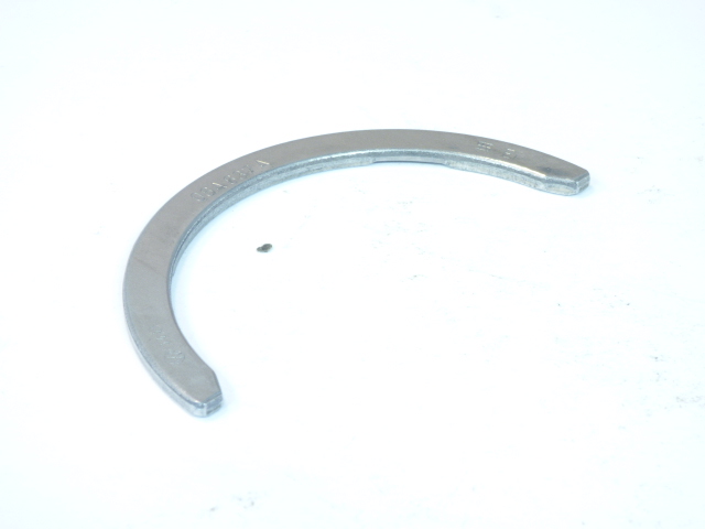 06A105637A VAG Półpierścień oporowy wału korbowego, STD, zestaw