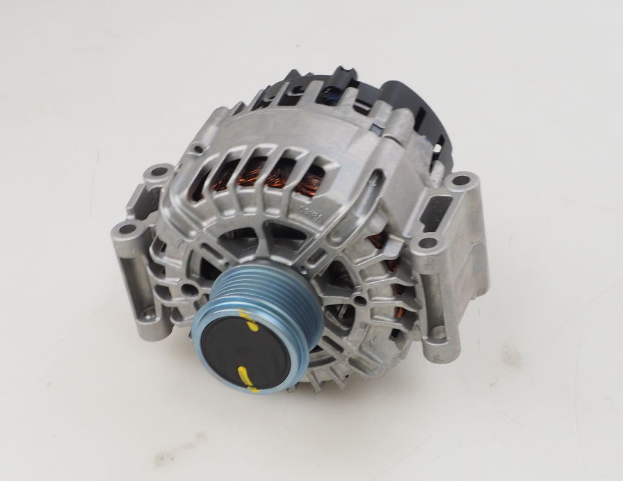 Do koszyka Alternator Volkswagen Golf VIII CD1, DA1