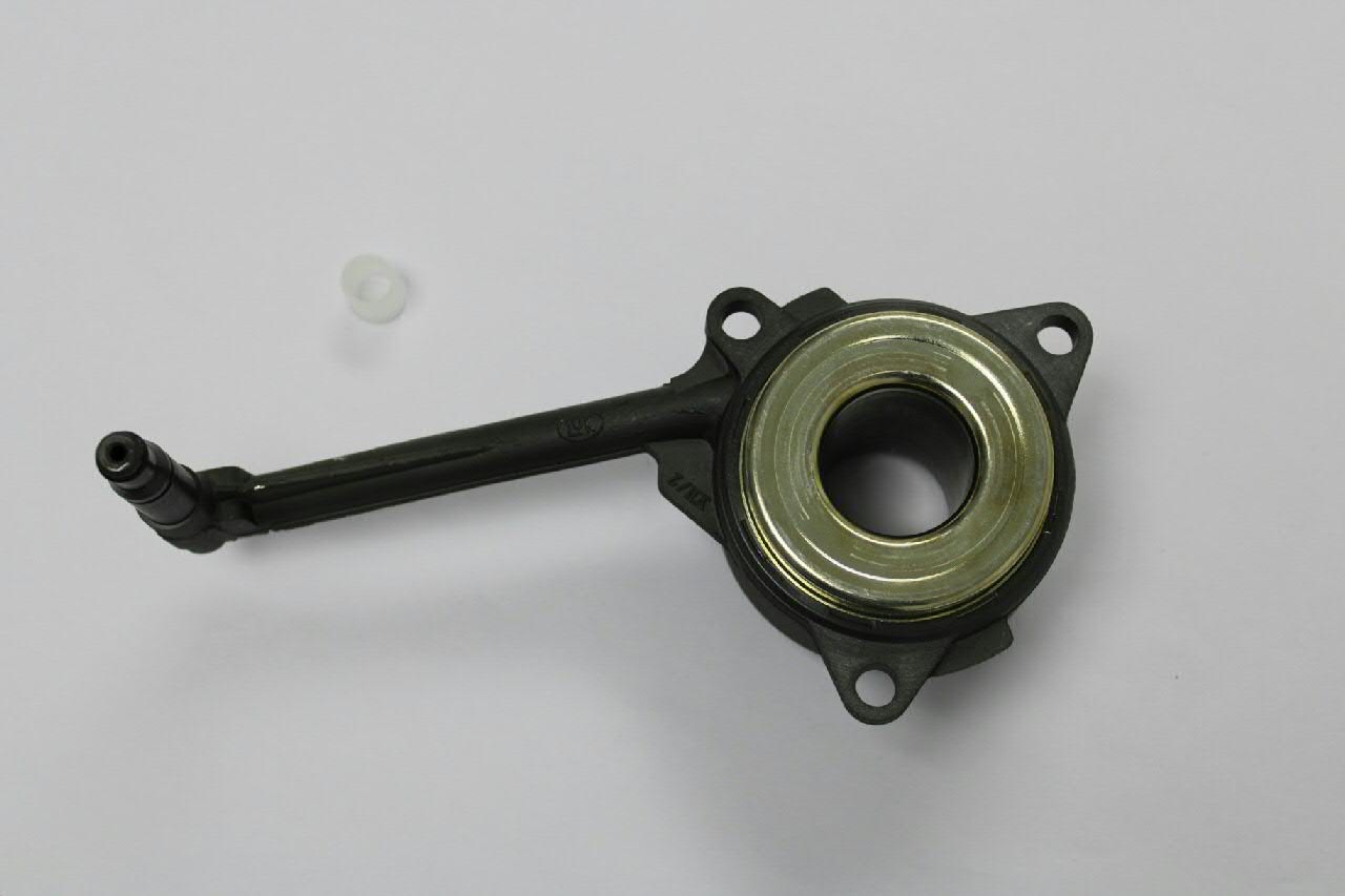 Cylinder roboczy sprzęgła (wysprzęglik) w komplecie z łożyskiem wyciskowym 0A5141671P VAG