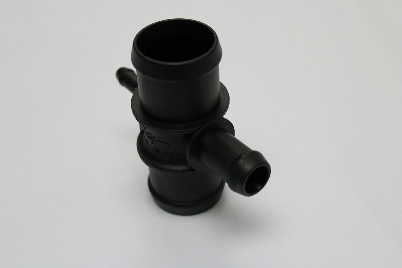 Kołnierz układu chłodzenia (trójnik) VAG 1K0121087E cena, od 8,47 USD