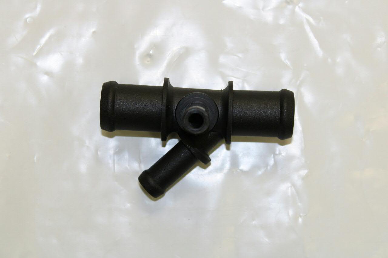 Kołnierz układu chłodzenia (trójnik) VAG 1K0121087P cena, od 5,75 USD