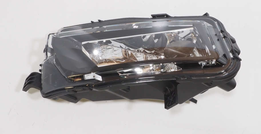 Do koszyka Lampa przeciwmgielna lewa Volkswagen Caddy IV SAB, SAJ