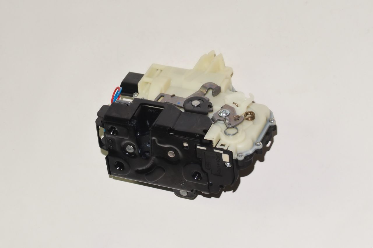 Zamek drzwi przednich prawych Skoda Octavia TOUR I A4 liftback (1U2) (1996 - 2011) cena, od 45,97 USD
