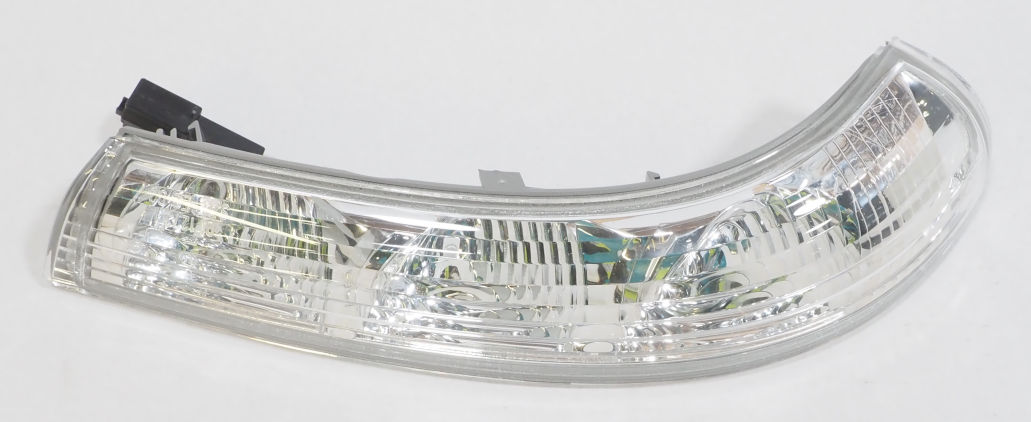 Kupić Kierunkowskaz prawy Volkswagen Phaeton I 3D1, 3D2, 3D3, 3D4, 3D6, 3D7, 3D8, 3D9 w dobrej cenie