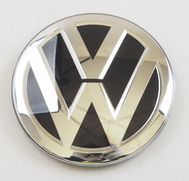 Emblemat na atrapę chłodnicy VAG 3G0853601AJZA cena, od 26,01 USD