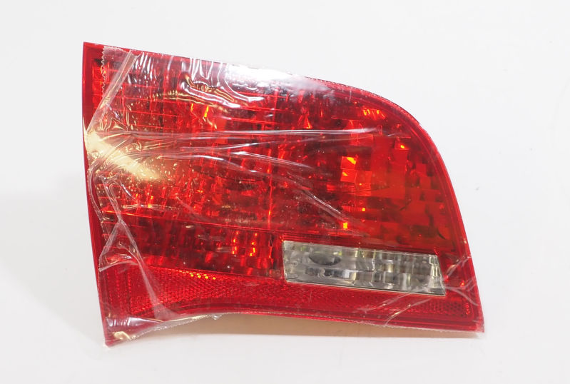 4F9945093B VAG Lampa zespolona tylna lewa wewnętrzna