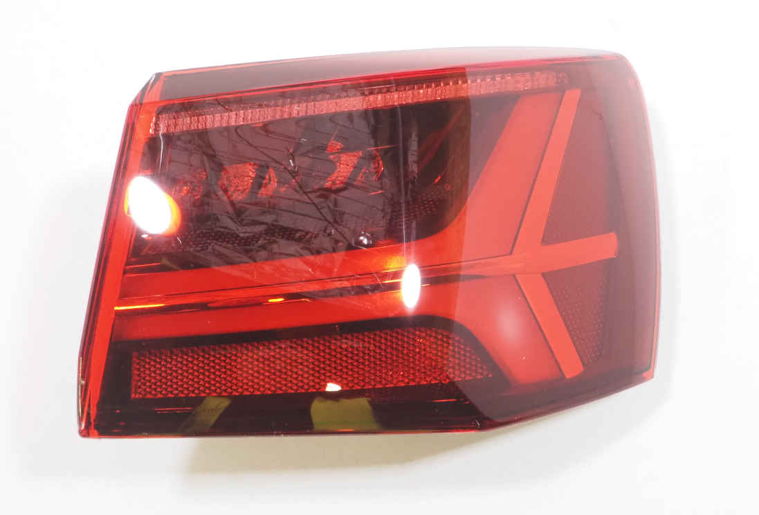4G9945096F VAG Lampa zespolona tylna prawa zewnętrzna
