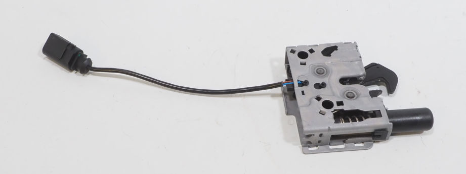 Zamek maski do Volkswagen Golf VIII CD1, DA1