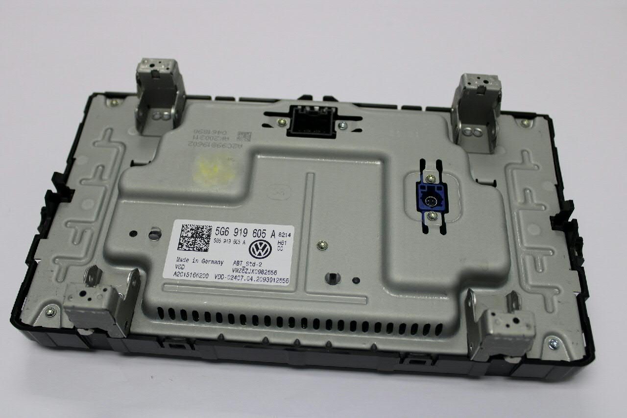 Radioodtwarzacz (radio AM/FM) VAG 5G6919605A cena, od 253,68 USD