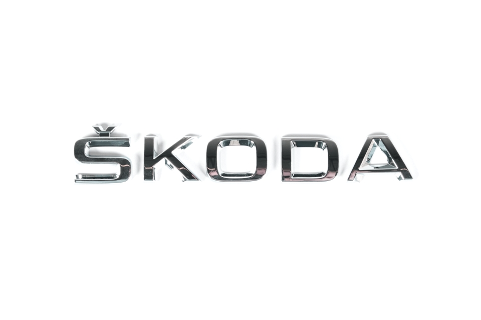 Emblemat na klapę bagaznika (znaczek firmowy) do Skoda Fabia II 5J2, 542, 572, 582
