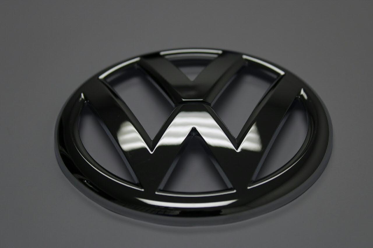 Do koszyka Emblemat na klapę bagaznika (znaczek firmowy) Volkswagen Passat B7 362