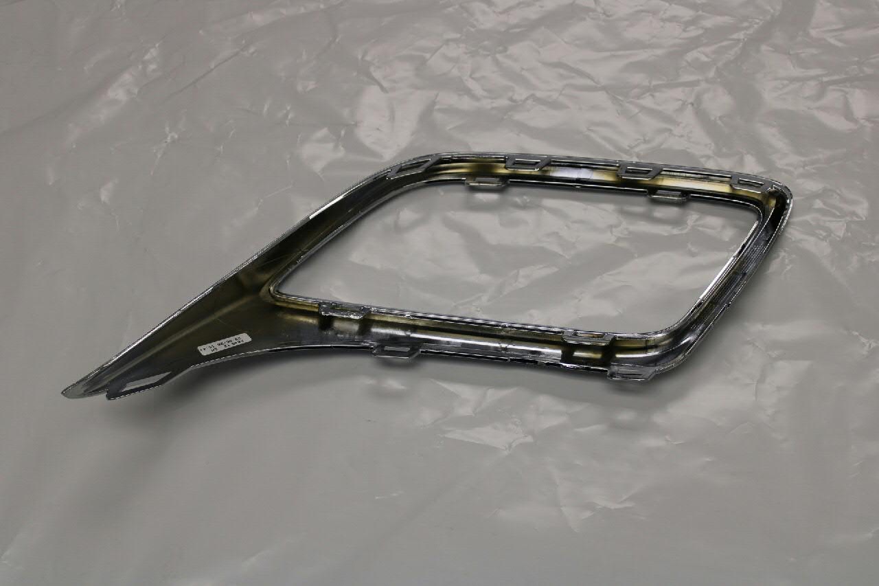 Końcówka tłumika (Nakładka na tłumik) VAG 5NN8078342ZZ cena, od 220,09 USD