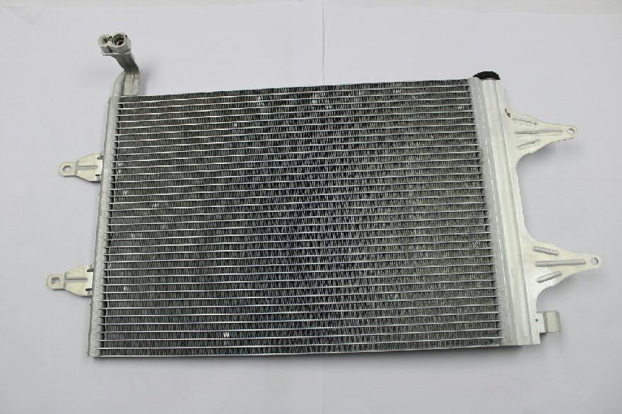 Chłodnica klimatyzacji VAG 6Q0820411K cena, od 28,94 USD