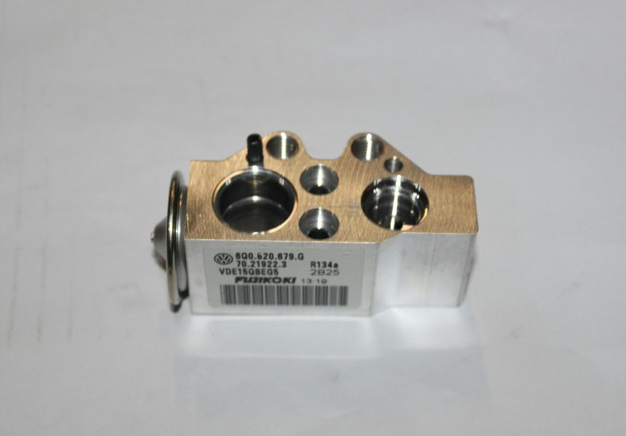 6Q0820679G VAG Zawór termostatyczny klimatyzacji