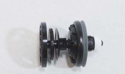 7L6868243 VAG Spinka mocowania okładzin drzwi