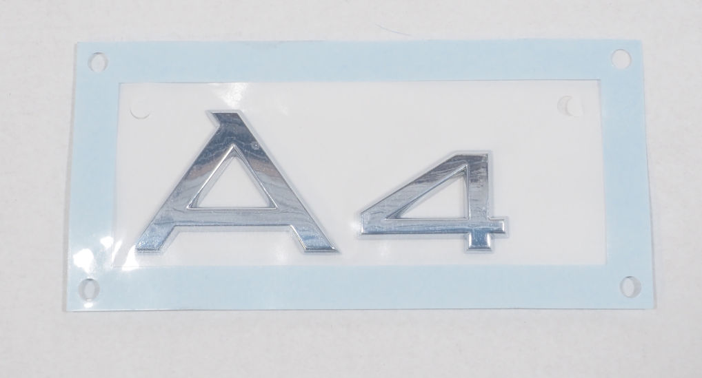Emblemat na klapę bagaznika (znaczek firmowy) do Audi A4 B8 8K2