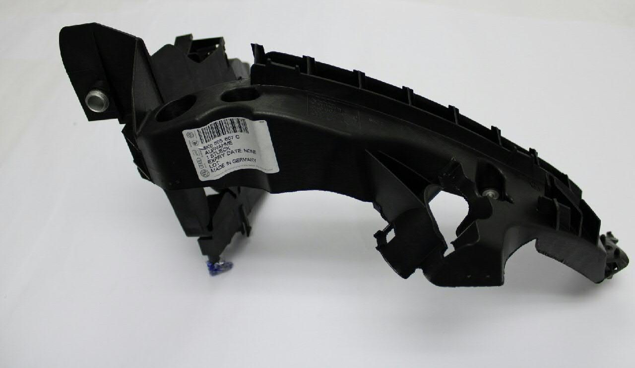 Wsponik (adapter) mocowania reflektora przedniego lewego VAG 8K0805607C cena, od 31,51 USD