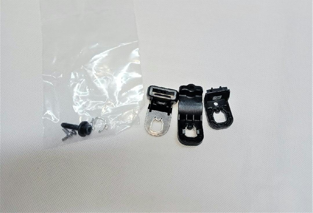 Do koszyka 8R0998121A VAG Wsponik (adapter) mocowania reflektora przedniego lewego