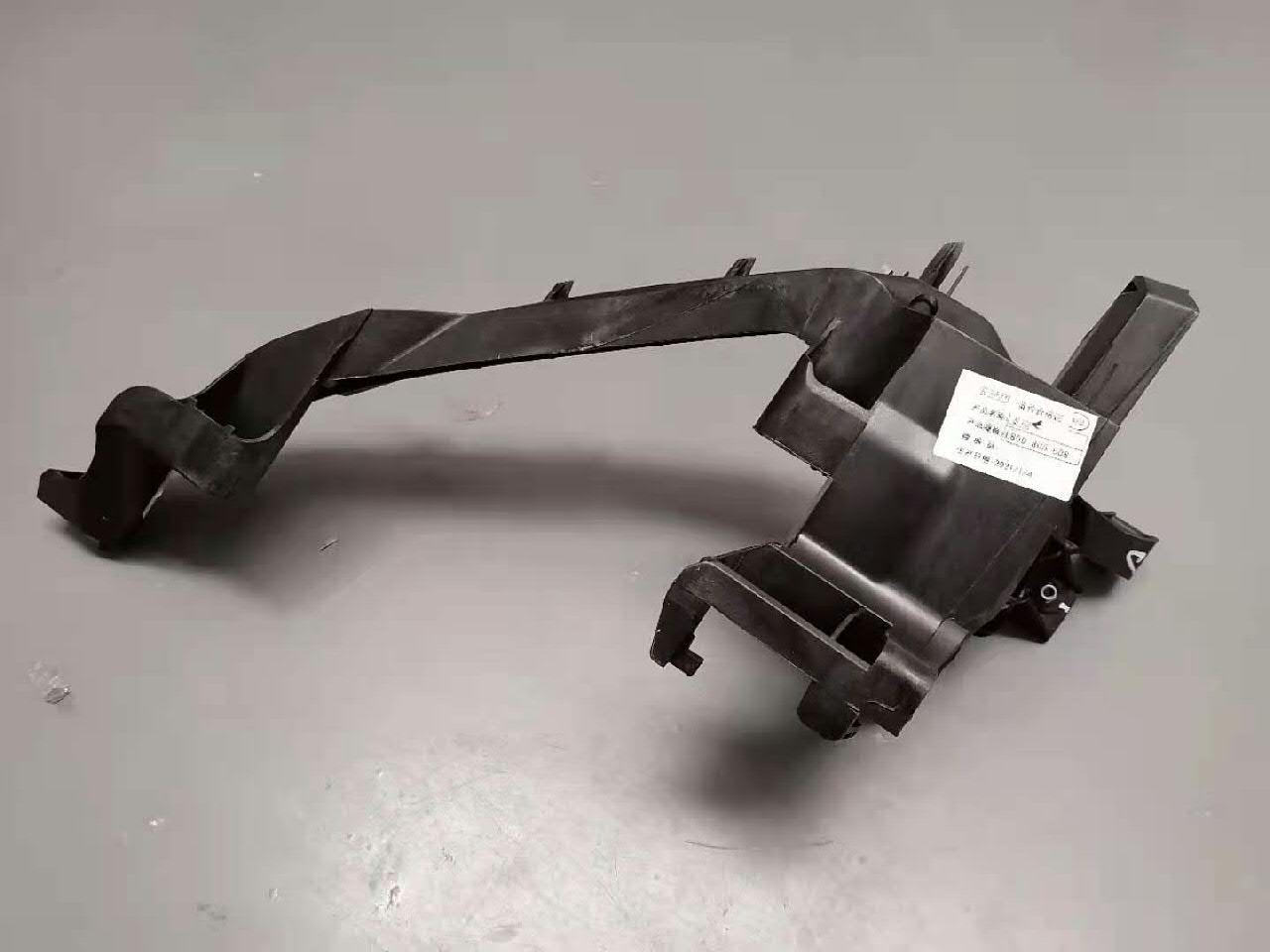 8U0805608A VAG