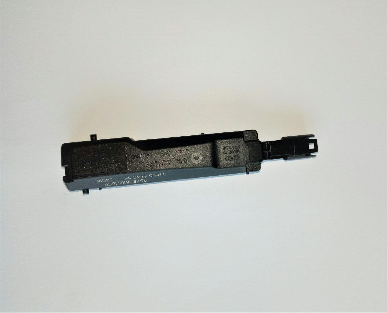 Czujnik zamykania drzwi (wyłącznik krańcowy) VAG 8W0927753 cena, od 15,69 USD